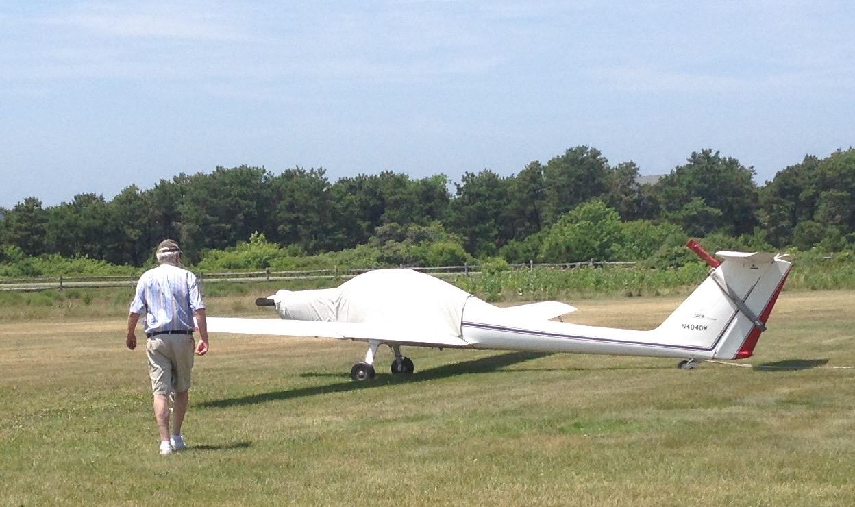 MV Glider Rides at 1B2 Katama Airfield Members Albums Touring Motor